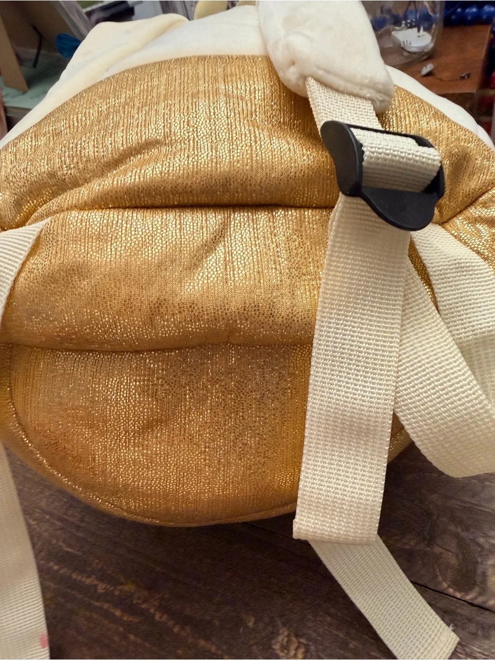 This adorable Smoochy Pals Ice Cream Plush Backpack EUC by Linzy Toy + charm